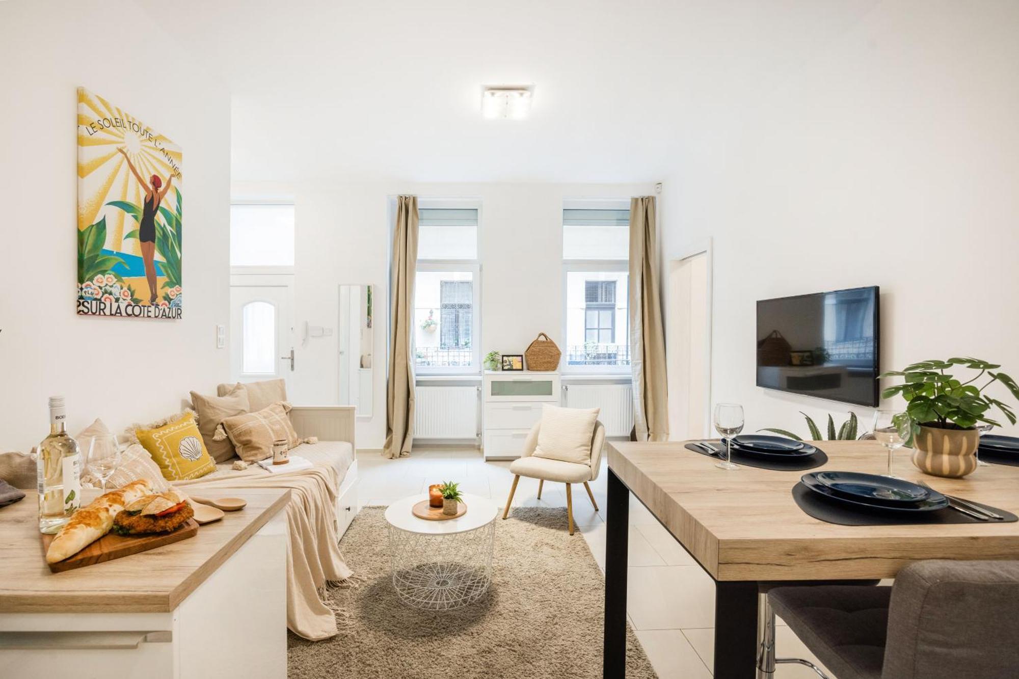 Designer Boutique 2R Walk To Opera House & Basilica Apartment Будапеща Екстериор снимка